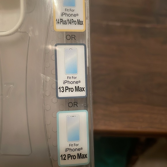 Phone case - Picture 3 of 4